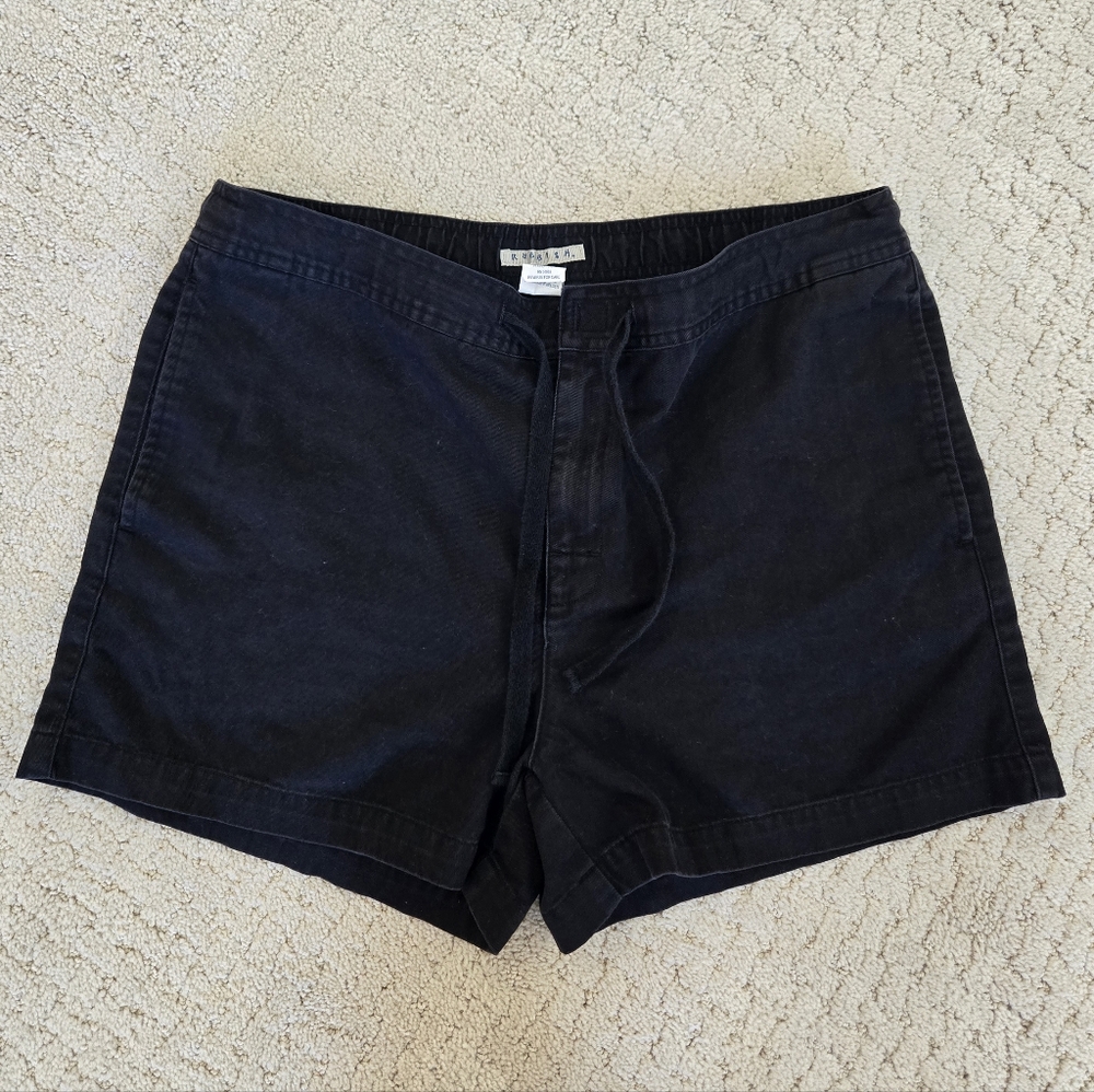 Vintage Women's Black Twill Shorts